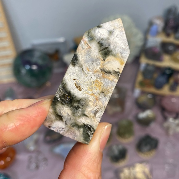 OCEAN JASPER DRUZY CRYSTAL TOWER - Picture 3 of 4